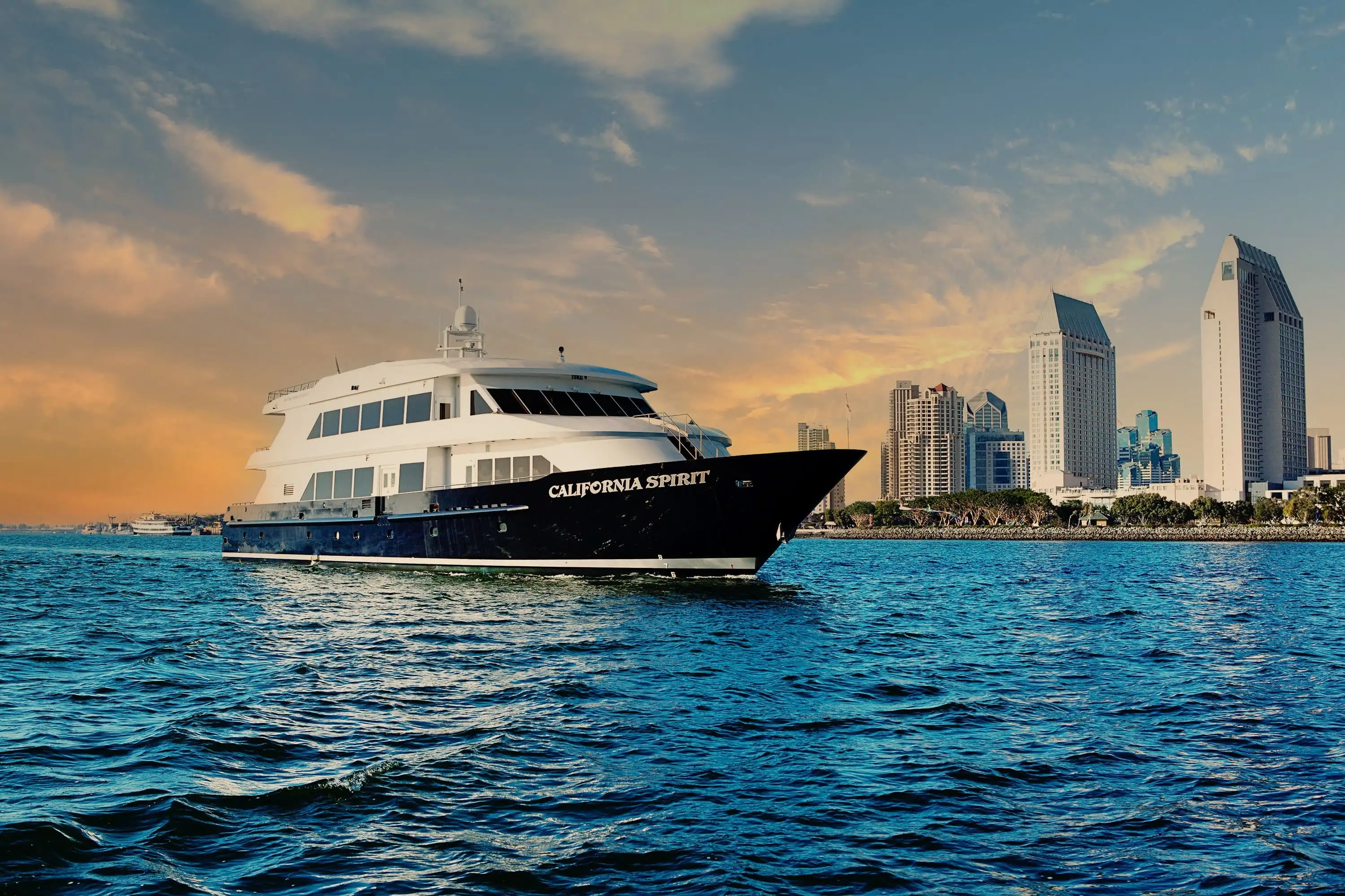 Harbor Dinner Cruise (Thursday & Friday)