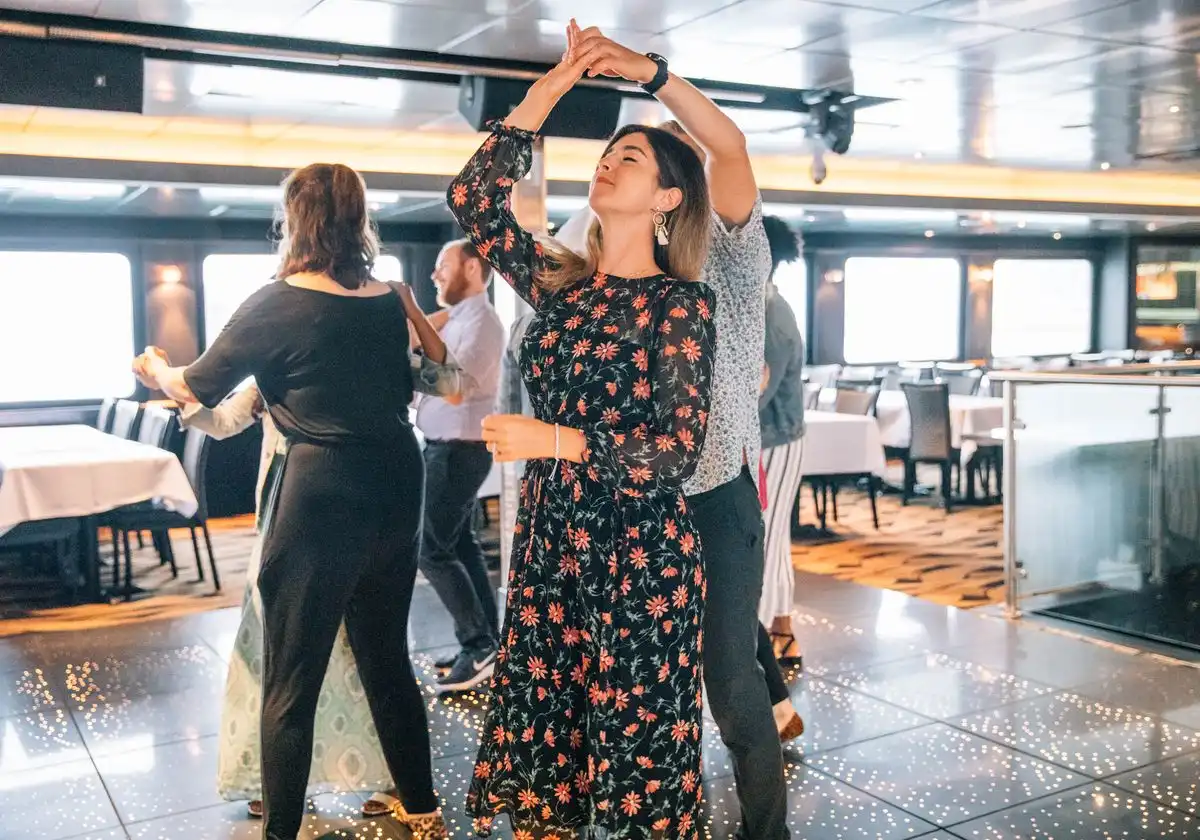 Premier Lunch Cruise on Lake Michigan