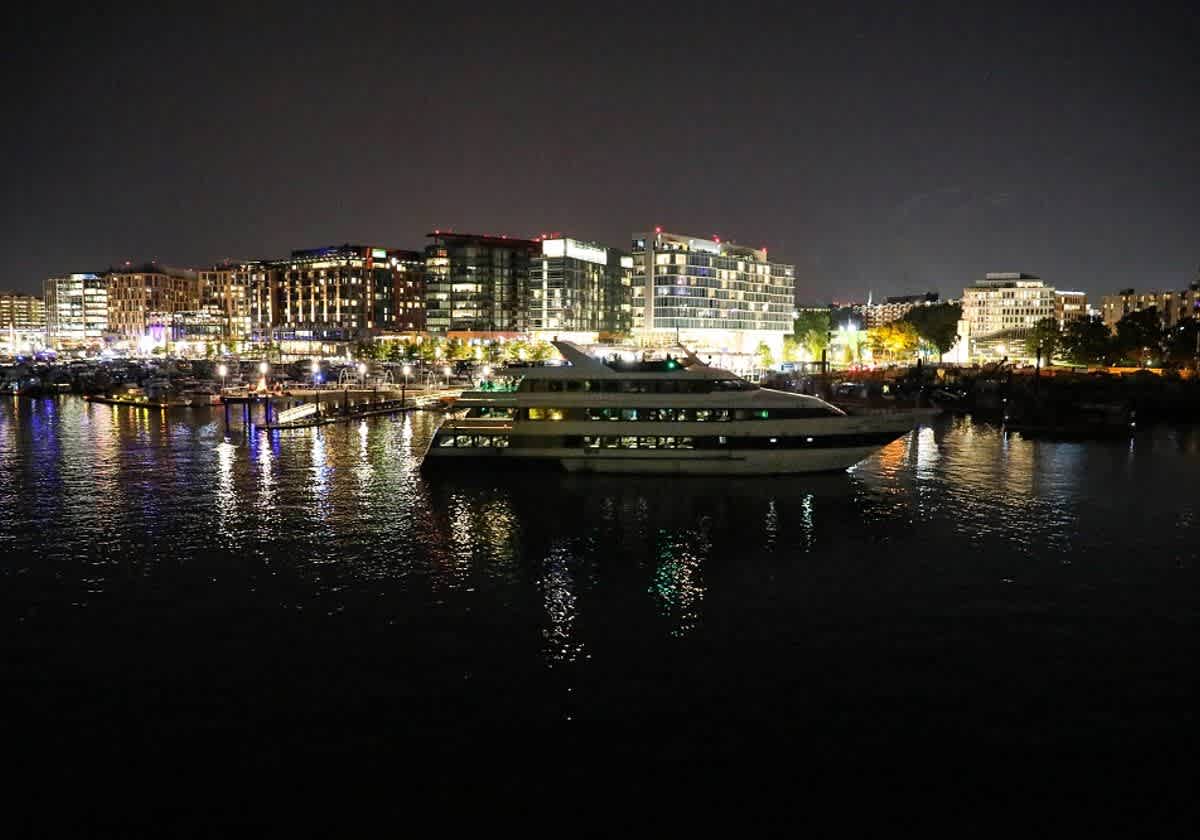 Signature Dinner Cruise