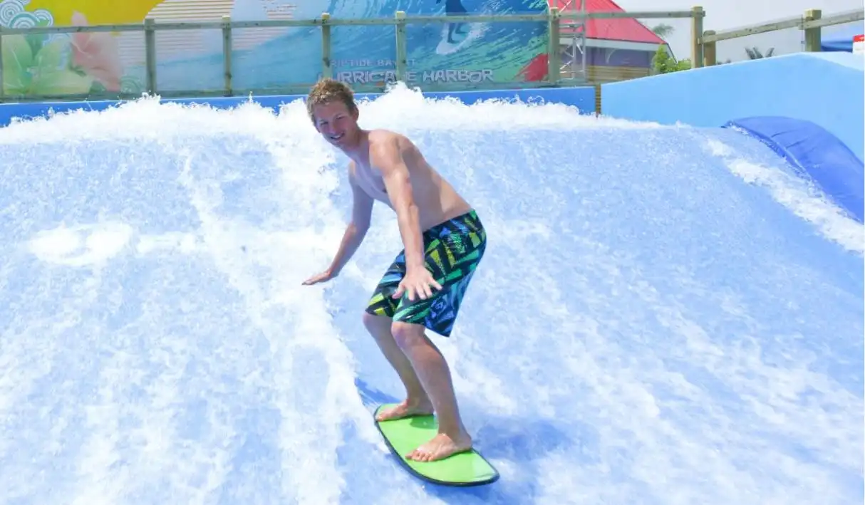 Hurricane Harbor Chicago