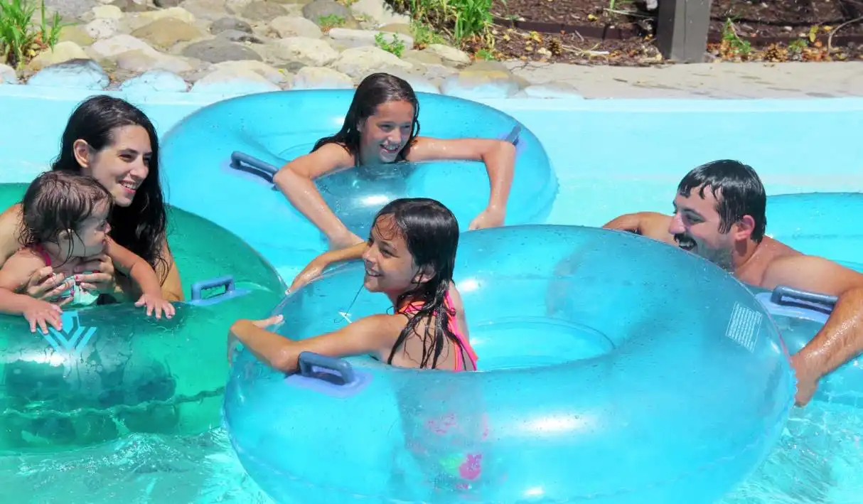 Hurricane Harbor Rockford