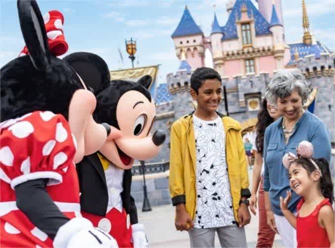 12 Saving Tips: How to Save Money at Disney World Orlando