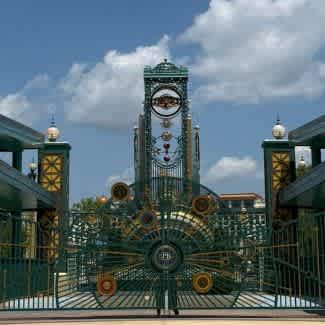 12 Saving Tips: How to Save Money at Disney World Orlando