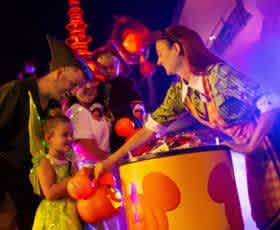 12 Saving Tips: How to Save Money at Disney World Orlando