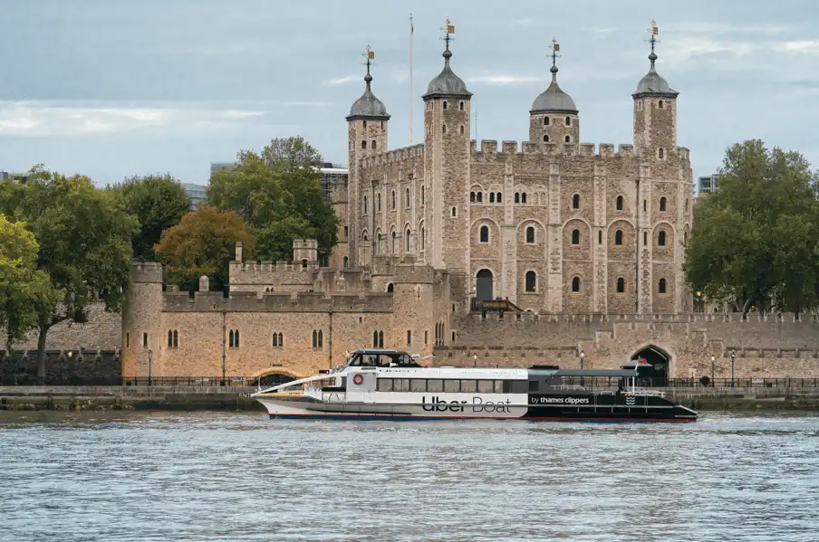 Duo Adventure: Hop-On Hop-Off Uber Boat by Thames Clippers + IFS Cloud Cable Car for Two