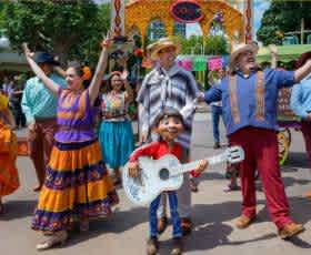 12 Saving Tips: How to Save Money at Disney World Orlando