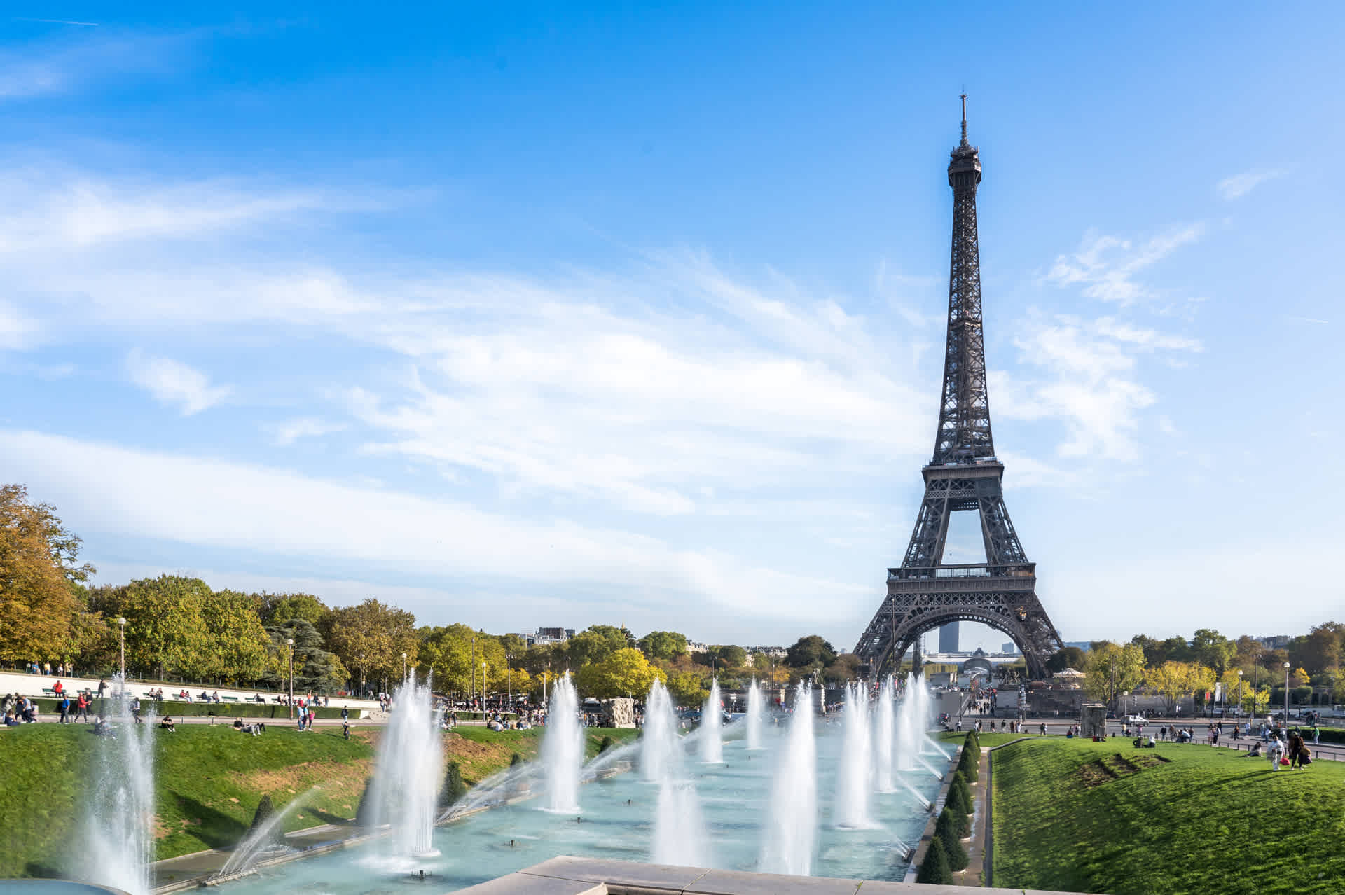 Eiffel Tower and Trocadero Gardens Tour