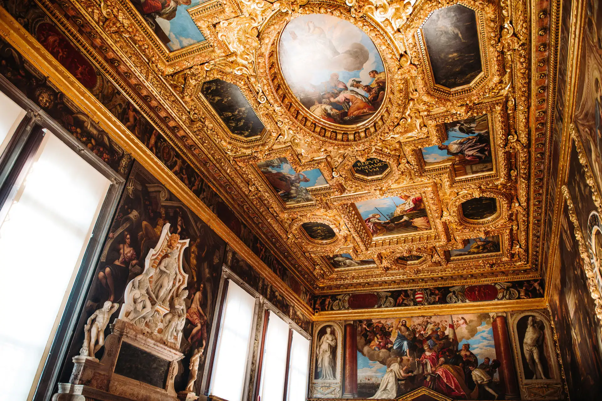 Exclusive Alone In St. Mark's & Doge's Palace Tour