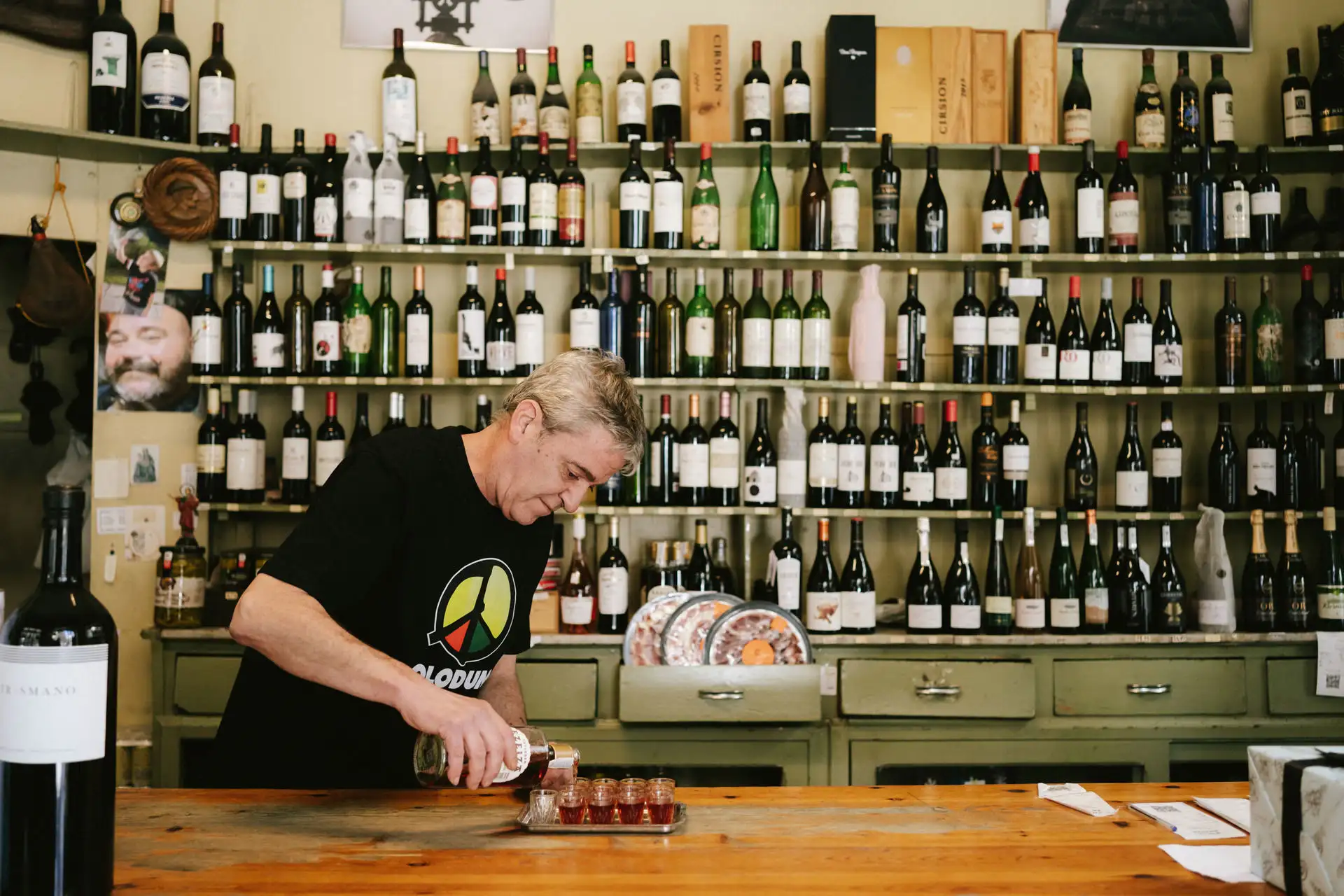 San Sebastian Pintxos & Wine Tour in a Local Neighborhood