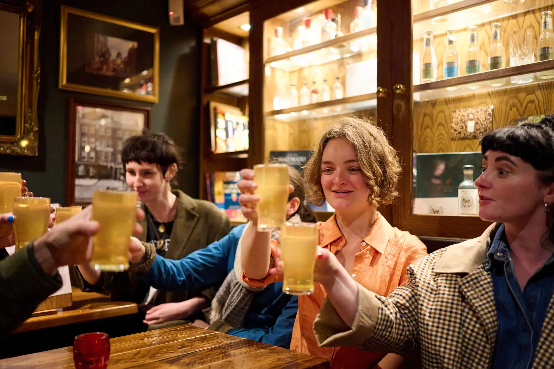 Tastes Tales & Traditional Ales: Food Tour of London's Historic Pubs