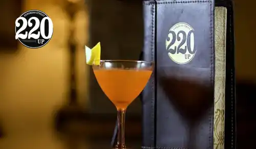 Cocktail Classes in Congress Street Up