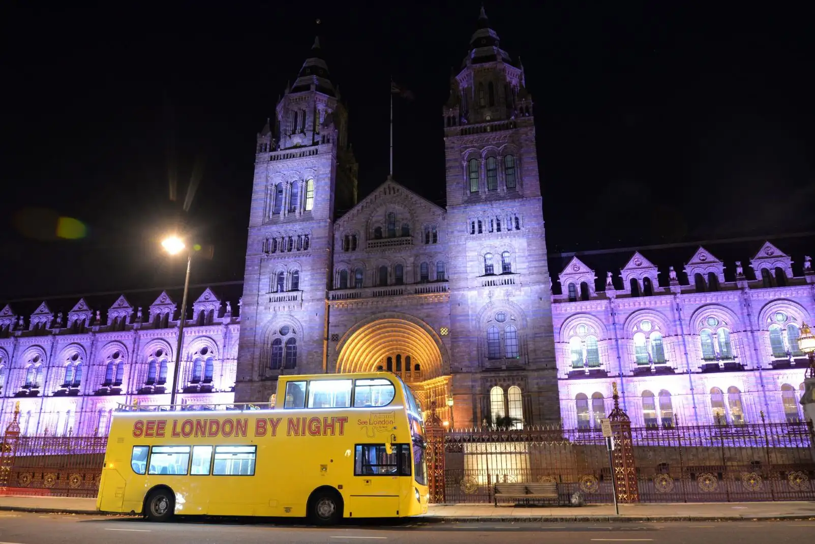 London: Night Bus Tour and Single River Trip