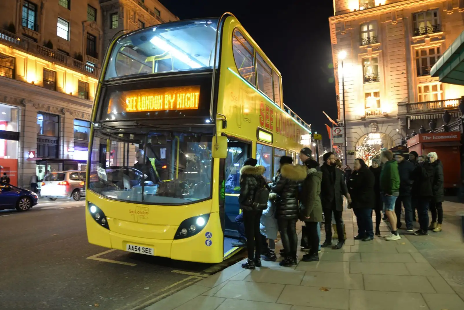 London: Night Bus Tour and Unlimited Hop-On Hop-Off 1-Day River Pass